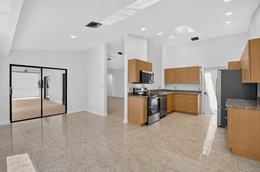 Welcome to this charming single-story residence located in - photo 10