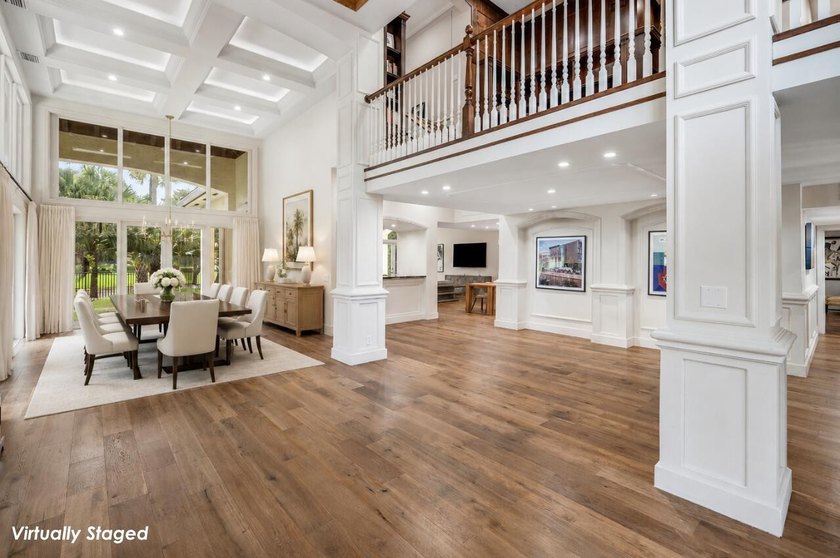 Stunning 6-bedroom, 5-bathroom, 2-half-bath estate overlooking - photo 6