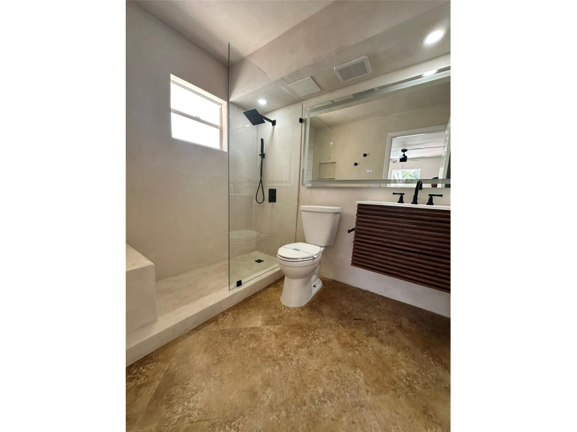 5-PLEX fully rented (MLS classified as 4-plex) in Fort - photo 32