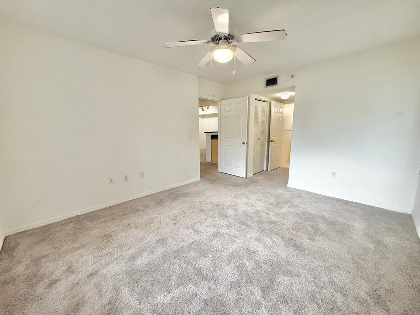 Investors welcome. Discover exceptional value in this 1st-floor - photo 10