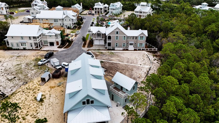 Beautiful Phase 5 homesite in Watercolor. The newest section of - photo 11