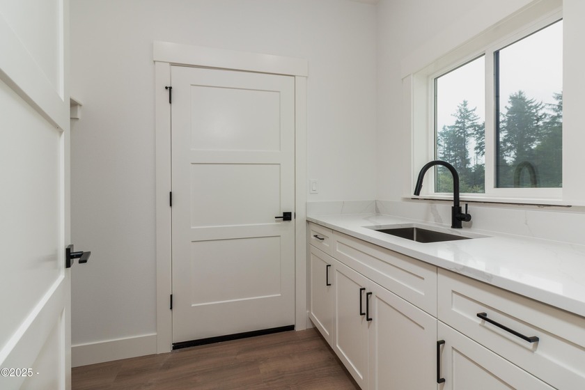 Quality one level New Construction home now priced at only $715 - photo 26