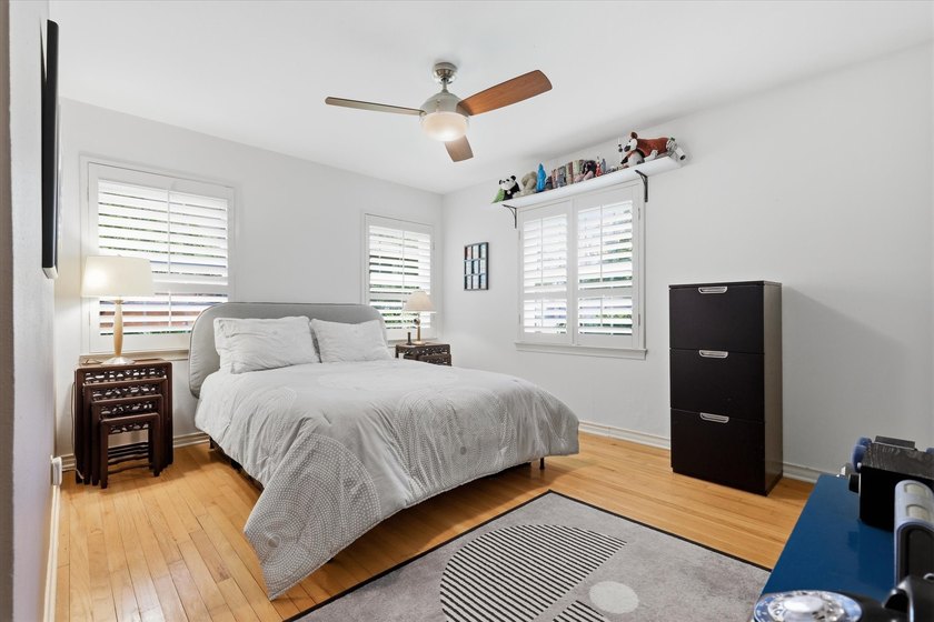 Beautifully maintained and located in the charming enclave of - photo 27