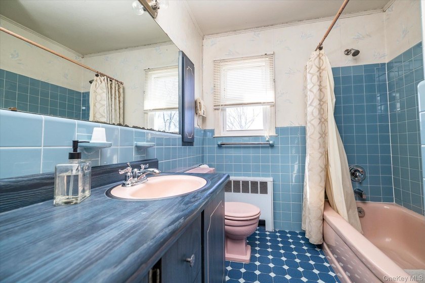 *Welcome to this fabulous Roxbury Split-Level home in the highly - photo 19