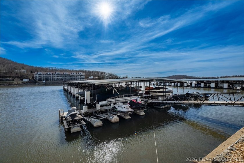 Enjoy peaceful lake living at the 5 MM of the Big Niangua Arm in - photo 27