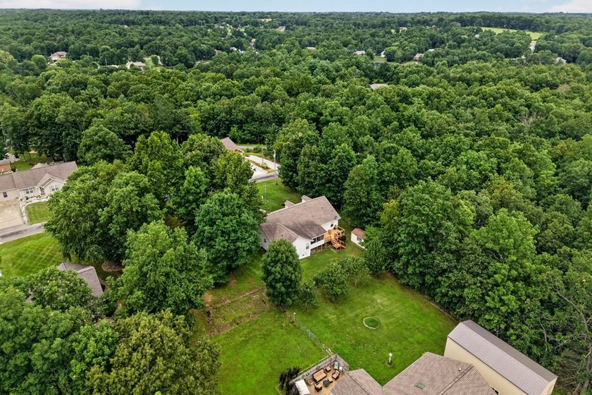 Nestled in the desirable Lake Tansi community, this beautifully - photo 5