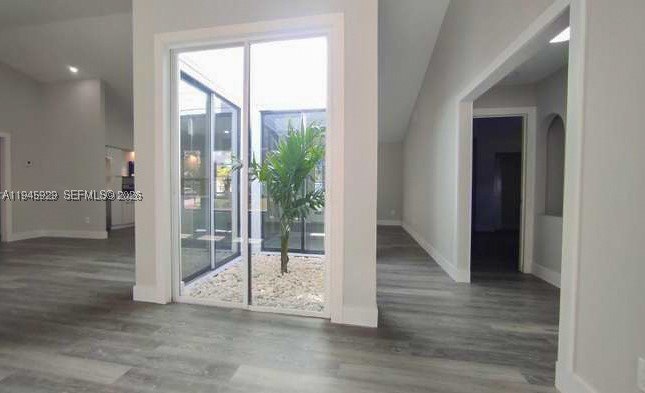 Beautifully renovated turnkey 3-bedroom, 2-bath residence - photo 3