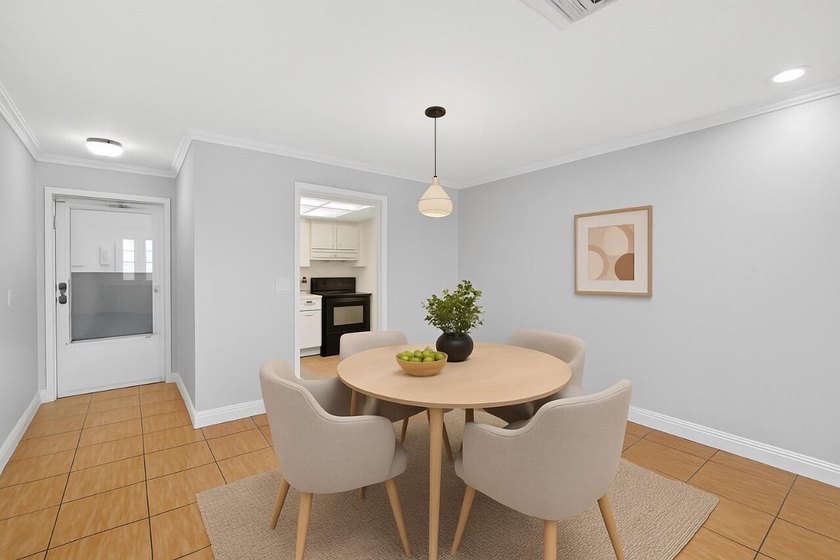 Charming 2 bedroom, 1 bathroom villa in the desirable Dudley - photo 5