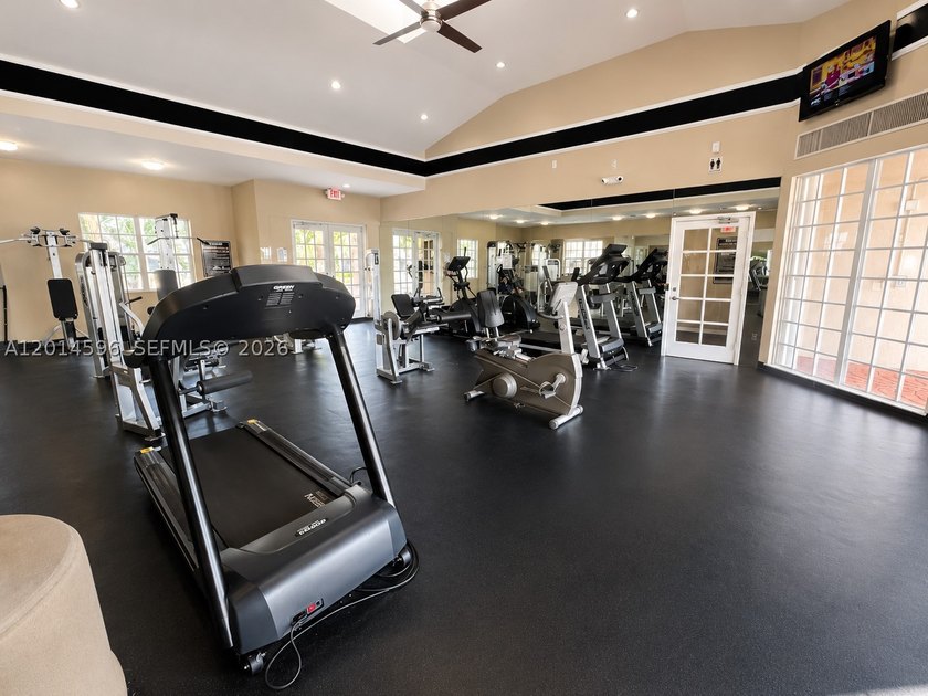 Resort-Style Living - Beautiful 1-Bedroom, 1-Bath 2nd Floor Unit - photo 12