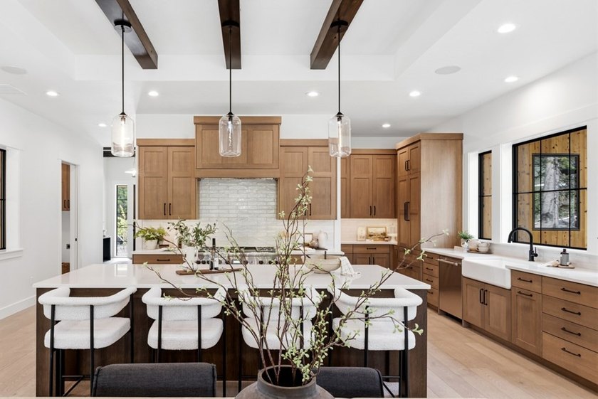 Move-In Ready Mountain Retreat! Nestled between Lake Cascade and - photo 12