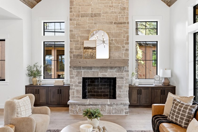 Move-In Ready Mountain Retreat! Nestled between Lake Cascade and - photo 16