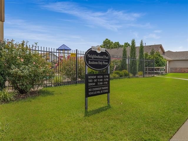 Welcome home to this beautifully maintained, one-owner 3-bedroom - photo 26