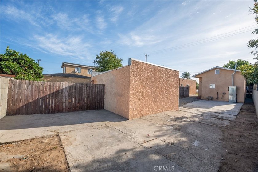 Excellent Opportunity in the Heart of Wilmington! This updated - photo 32