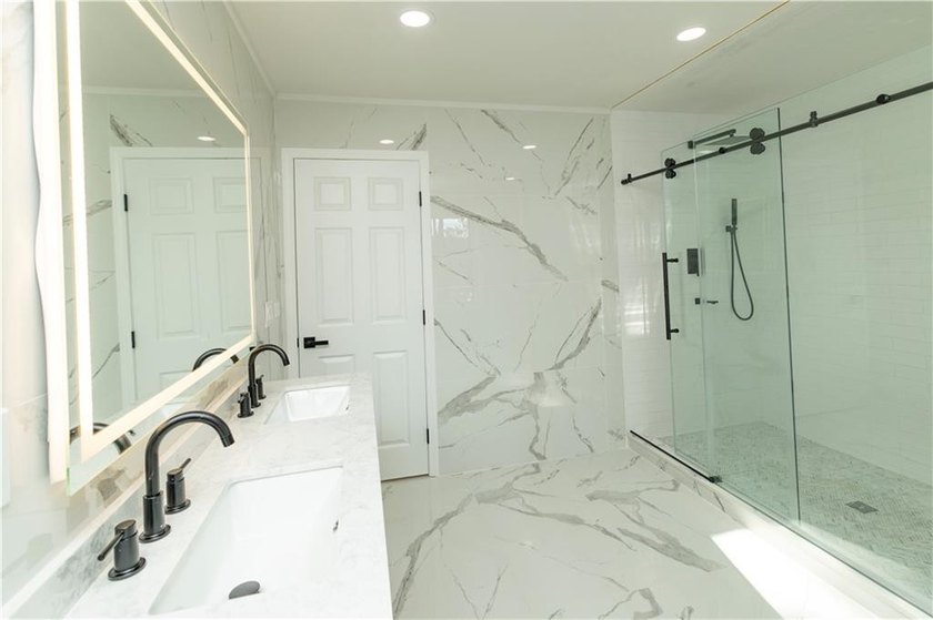 Welcome to 60 Lakeside Dr, Covington, GA 30016 a beautifully - photo 34