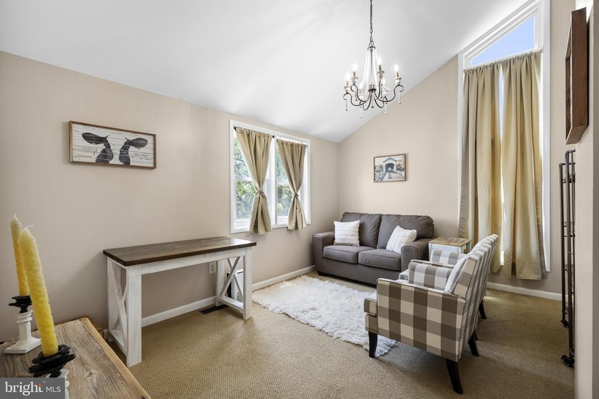 Exceptional opportunity to own a beautifully updated commercial - photo 22