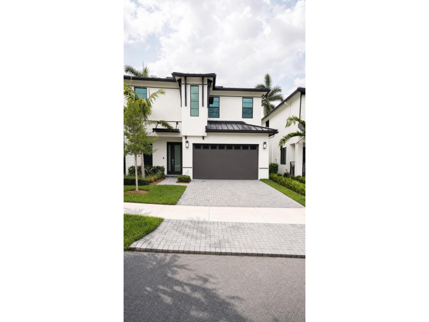 Welcome to this exceptional 4-bedroom, 3.5-bathroom residence in - photo 2