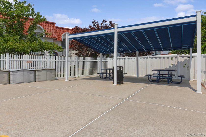 Welcome to 51 Alhambra Dr. Enjoy the open dining area off the - photo 28