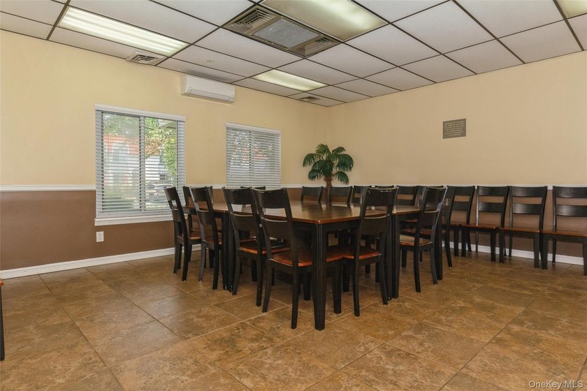 Welcome to 51 Alhambra Dr. Enjoy the open dining area off the - photo 31