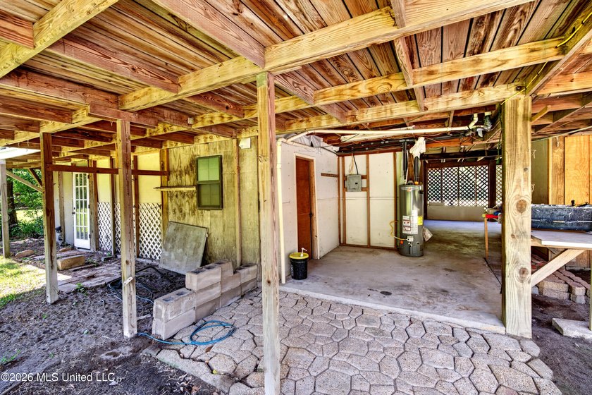Privacy Galor with 2 Private Lots totaling 1.98 acres in the - photo 22