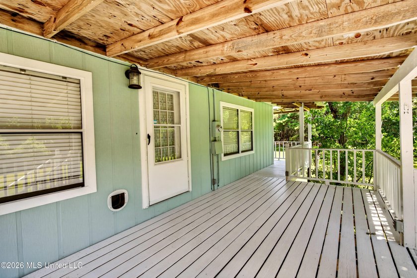 Privacy Galor with 2 Private Lots totaling 1.98 acres in the - photo 30