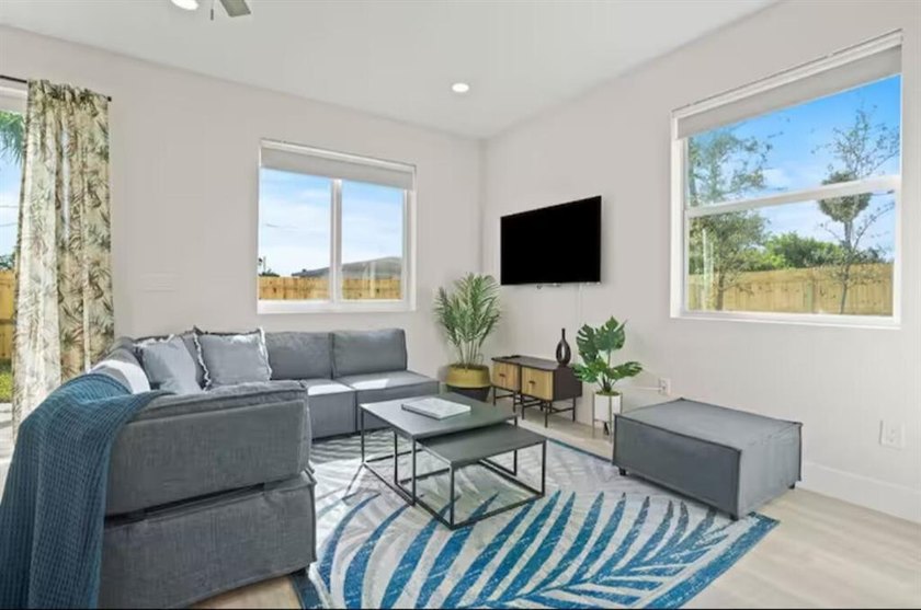 Meticulously maintained investment opportunity in an OPPORTUNITY - photo 4