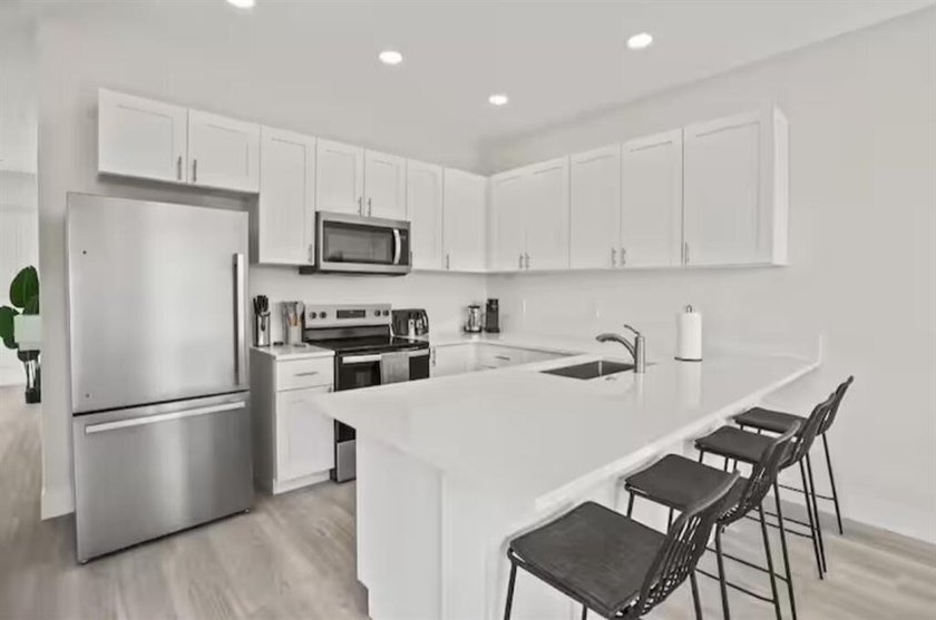 Meticulously maintained investment opportunity in an OPPORTUNITY - photo 7