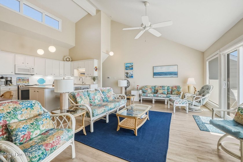 Amazing ocean views and effortless coastal living await in this - photo 31