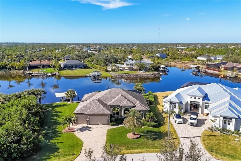 YOUR CHANCE TO MOVE INTO A LUKE BROTHERS CUSTOM - photo 4