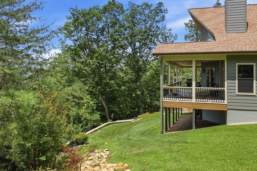 This immaculate custom built 1,944 square foot home has one of - photo 9