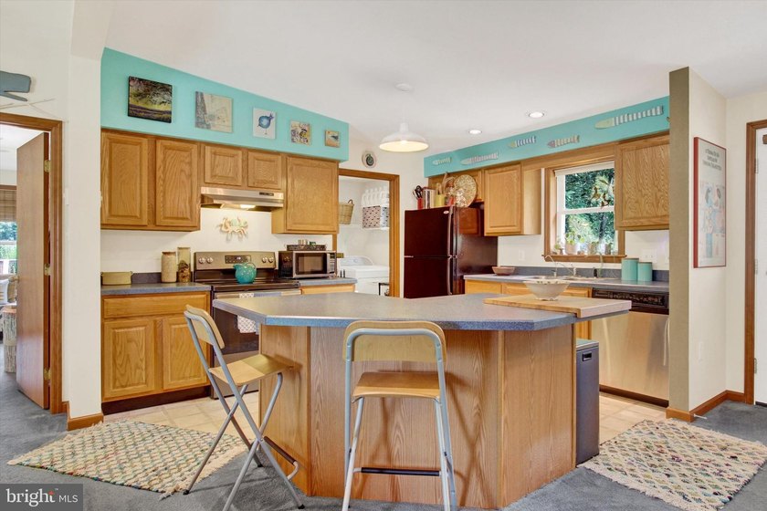 Just a great, affordably-priced, 3 bedroom, 2 full bath 1400 sq - photo 12