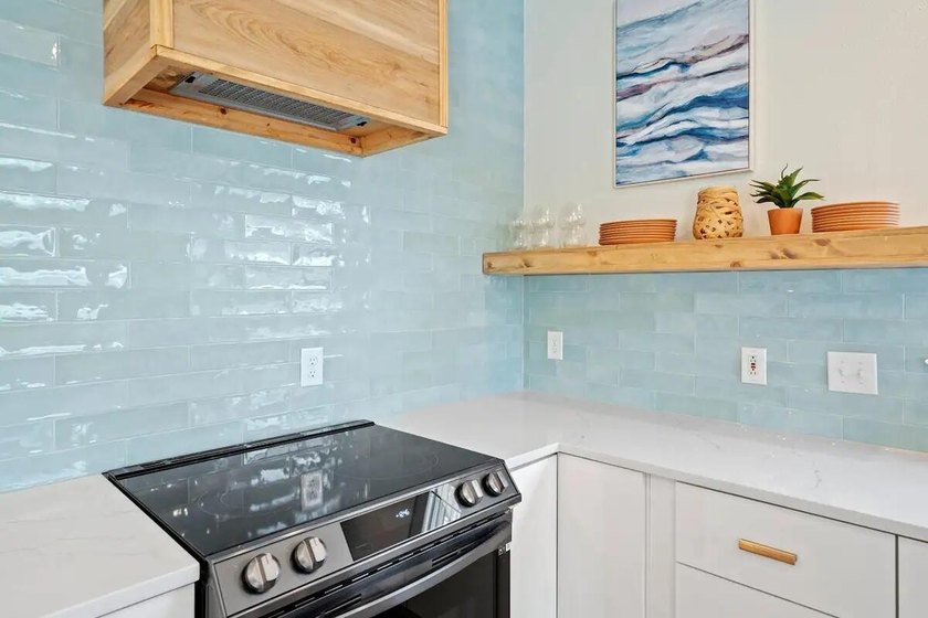 THIS PROPERTY EARNED $112,000 IN 2025 WITH A MONTH OF OWNER - photo 14