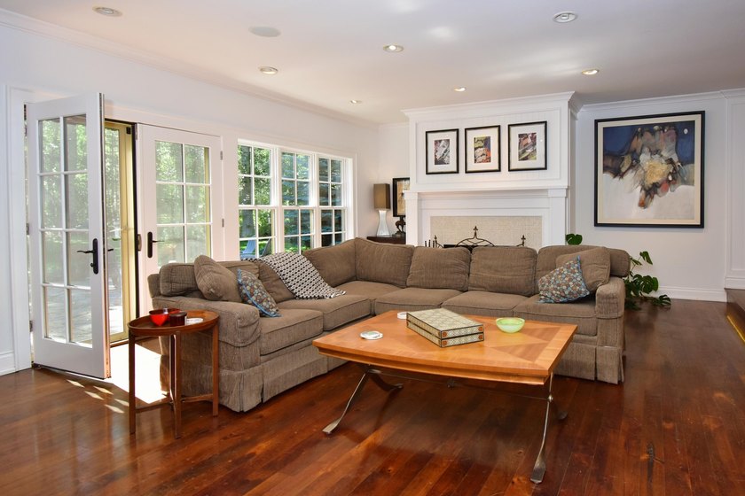 Elegant custom home with a detached guest house in Starweather - photo 15