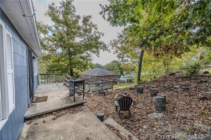 Adorable and fully renovated lake home on the 77-mile marker of - photo 17