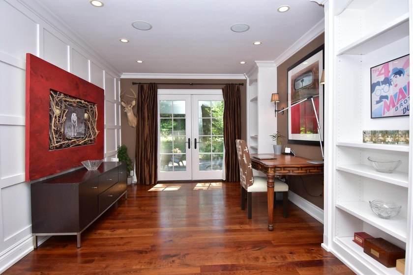 Elegant custom home with a detached guest house in Starweather - photo 19