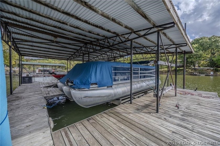 Adorable and fully renovated lake home on the 77-mile marker of - photo 20