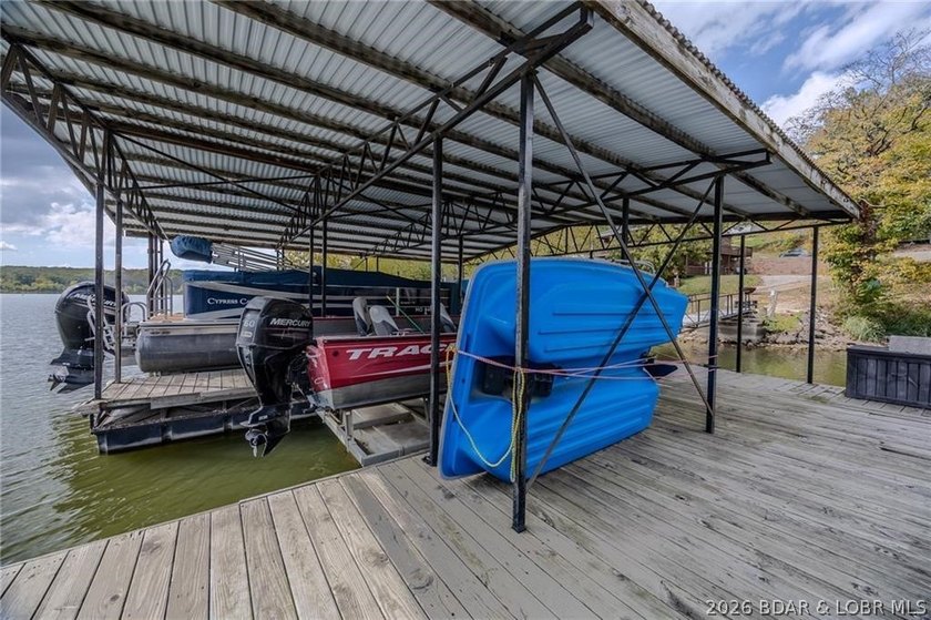 Adorable and fully renovated lake home on the 77-mile marker of - photo 25