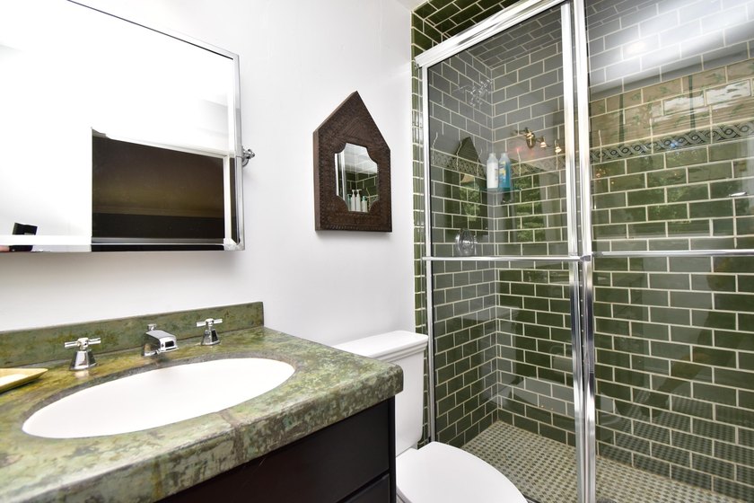 Elegant custom home with a detached guest house in Starweather - photo 36