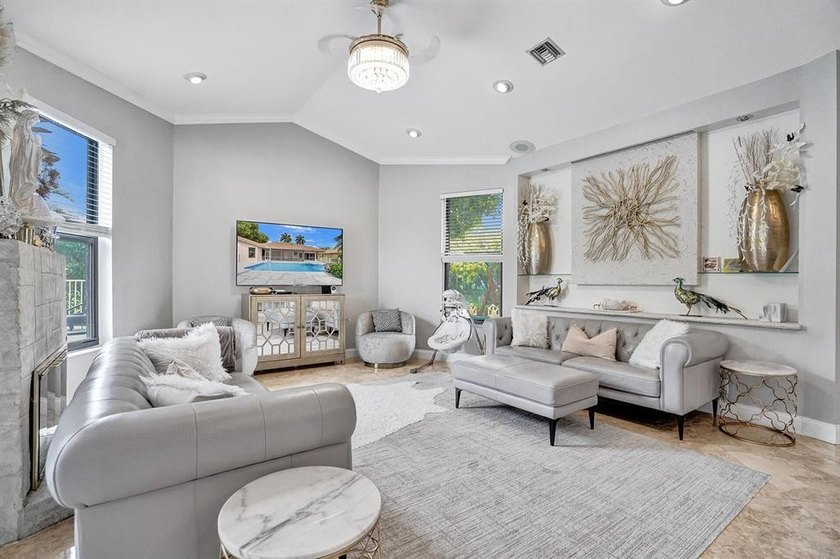 Stunning 4-bedroom home on a 1/4-acre corner lot at the end of a - photo 7