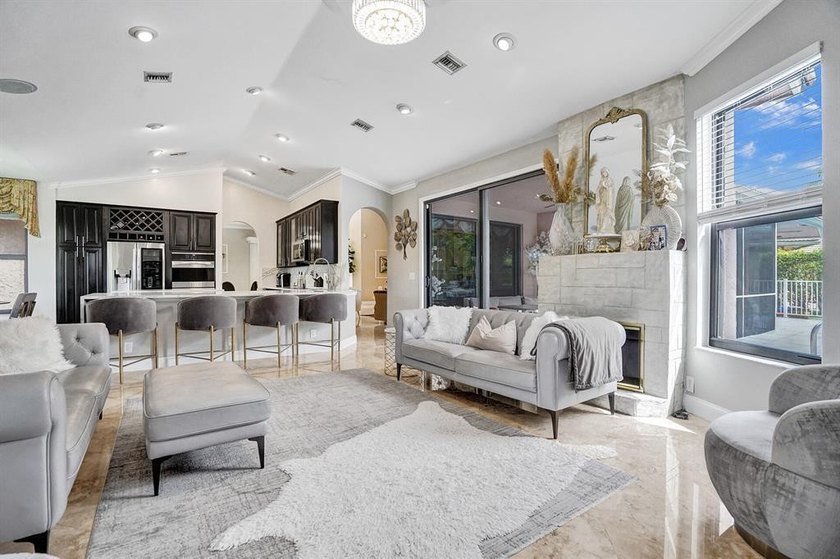 Stunning 4-bedroom home on a 1/4-acre corner lot at the end of a - photo 9