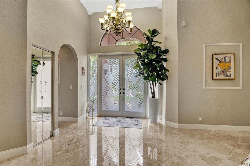 Stunning 4-bedroom home on a 1/4-acre corner lot at the end of a - photo 10