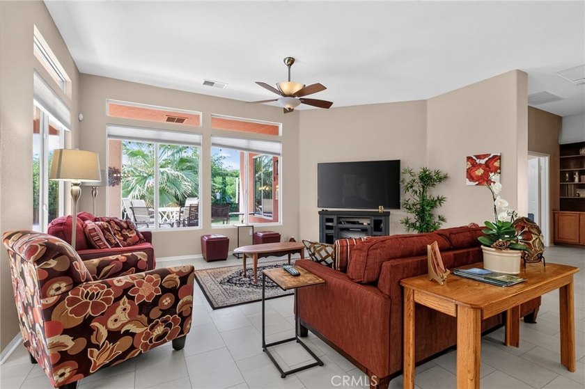 Welcome to 44414 Royal Lytham Drive, a beautifully maintained - photo 2