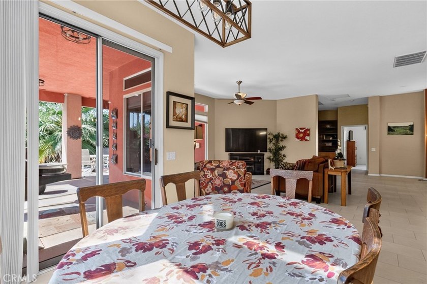 Welcome to 44414 Royal Lytham Drive, a beautifully maintained - photo 10