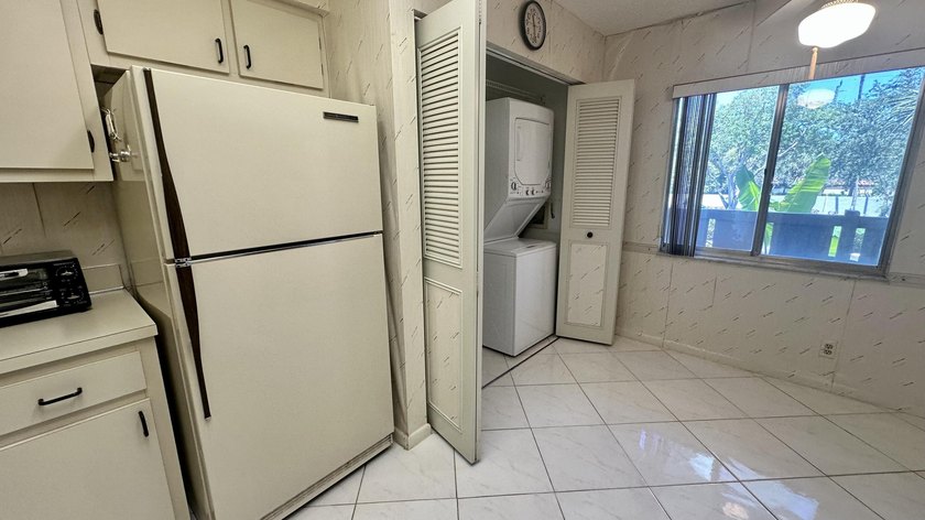 Welcome to 6585 Kensington Lane, Apt. 207, located in the - photo 6