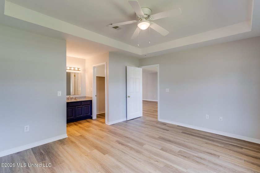 Beautifully updated home featuring an open floor plan, vaulted - photo 9