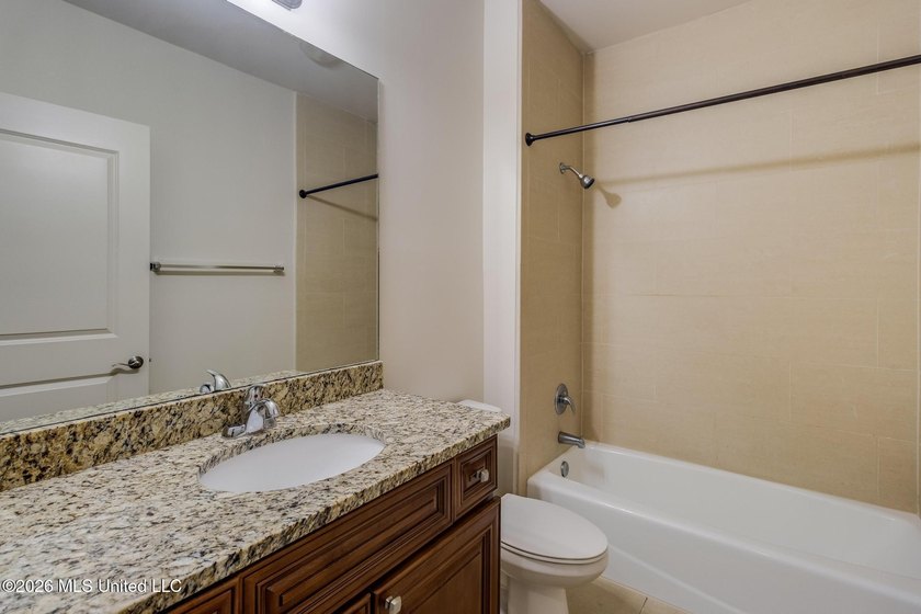Bright and tranquil bayfront condo featuring 2 bedrooms and 2 - photo 7