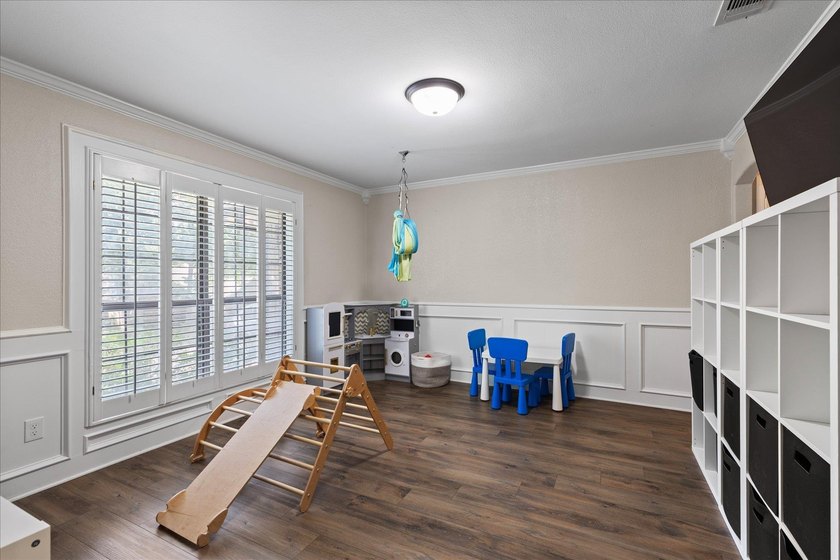 Located in one of Longview's most established and sought-after - photo 14