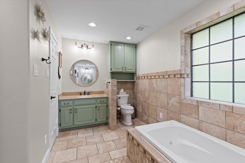 Located in one of Longview's most established and sought-after - photo 21