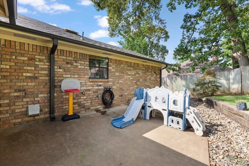 Located in one of Longview's most established and sought-after - photo 33