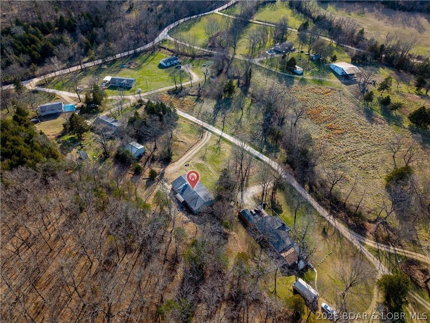 BRAND NEW ROOF!! Situated on 3/4 of an acre in a private setting - photo 35