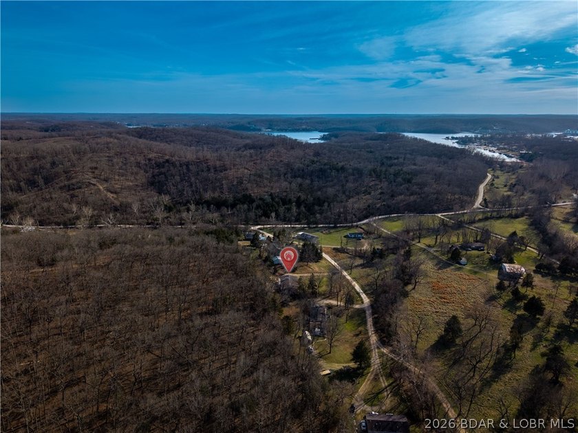 BRAND NEW ROOF!! Situated on 3/4 of an acre in a private setting - photo 37